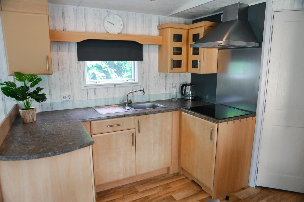 Chalet op 5* camping de Paardekreek Kortgene Eksteriør billede