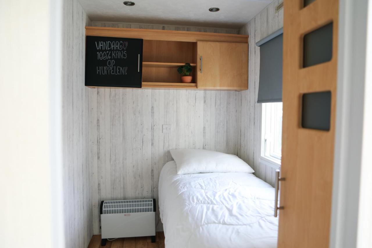 Chalet op 5* camping de Paardekreek Kortgene Eksteriør billede