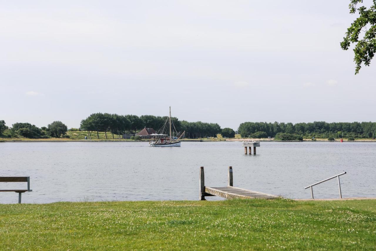 Chalet op 5* camping de Paardekreek Kortgene Eksteriør billede