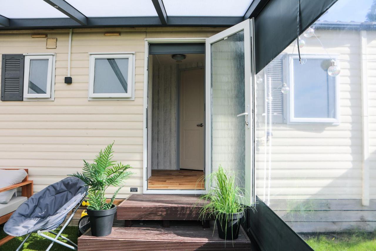 Chalet op 5* camping de Paardekreek Kortgene Eksteriør billede