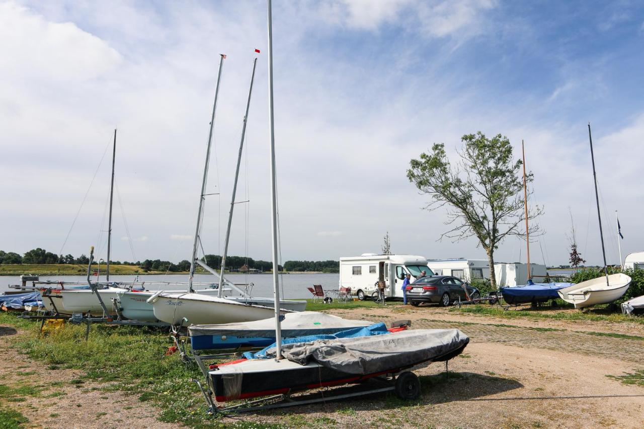 Chalet op 5* camping de Paardekreek Kortgene Eksteriør billede